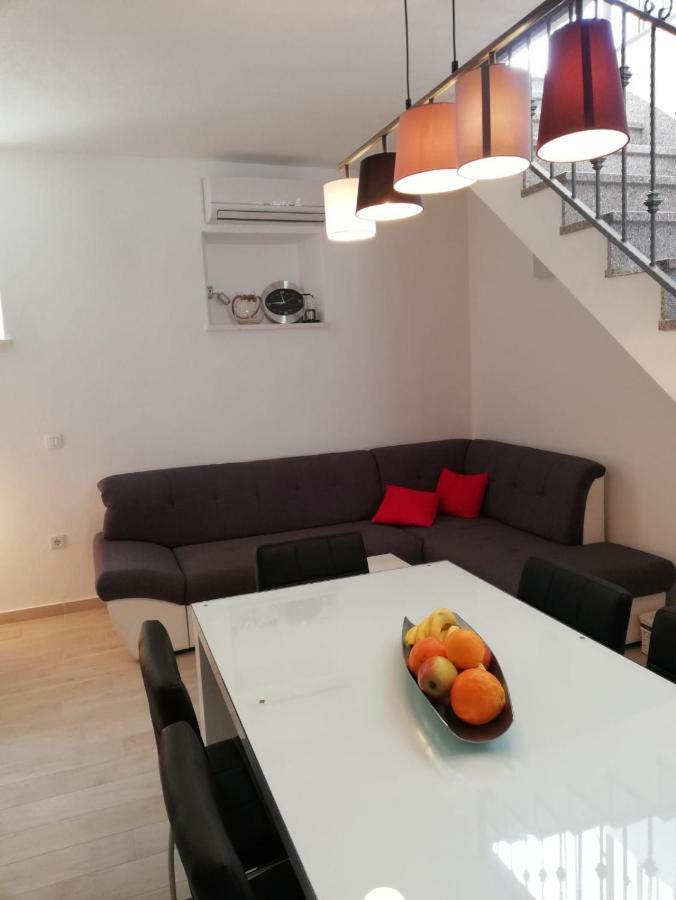 Apartment Porat トロギール エクステリア 写真
